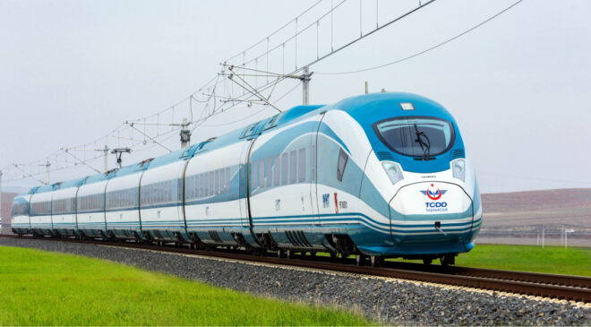 Ulaştırma Bakanı Uraloğlu’ndan Demiryollarında Dijital Dönüşüm Vurgusu: Hizmet Kalitesi Artıyor, Çevre Korunuyor