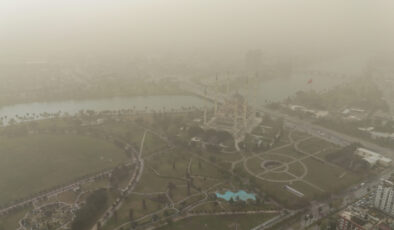 Adana’yı Toz Bulutu Sardı: Libya’dan Gelen Toz Fırtınası Hayatı Olumsuz Etkiledi