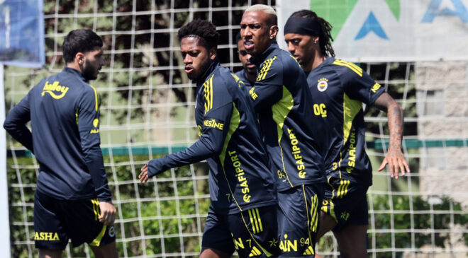 Fenerbahçe’de Yabancı Oyuncu Krizi Kapıda: Transfer Döneminde Büyük Ayrılıklar Bekleniyor