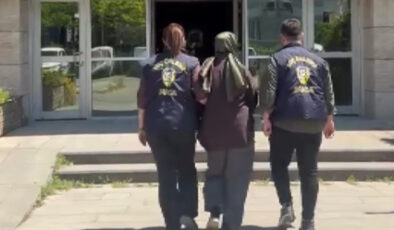 12 Yıl Aranan Firari Hükümlü, Ölen Kardeşinin Kimliğiyle Gelinlikçide Yakalandı