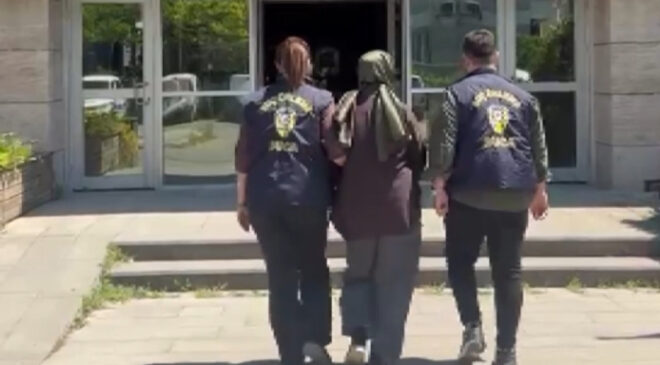 12 Yıl Aranan Firari Hükümlü, Ölen Kardeşinin Kimliğiyle Gelinlikçide Yakalandı