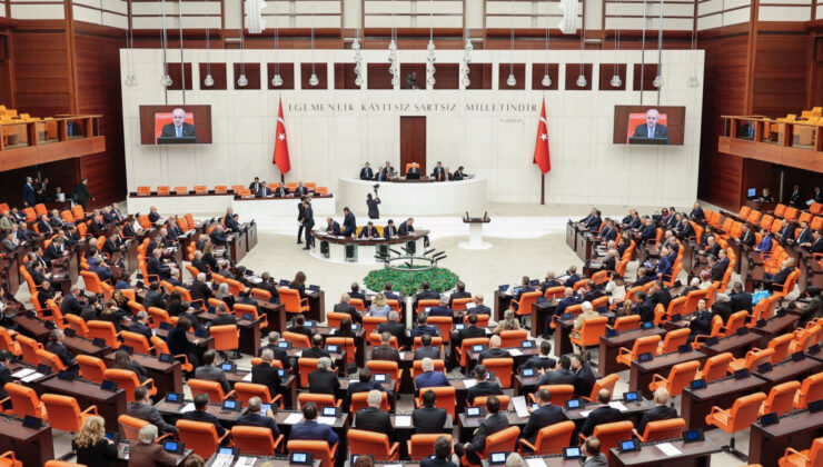 TBMM’de ‘Afet Riski Altındaki Alanların Dönüşümü’ Teklifi Gündeminde: Muhalefetten Eleştiriler, İktidardan Destek