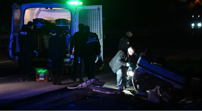 Ankara-Adana Yolunda Feci Kaza: Otomobil Takla Attı, 1 Ölü, 2 Yaralı