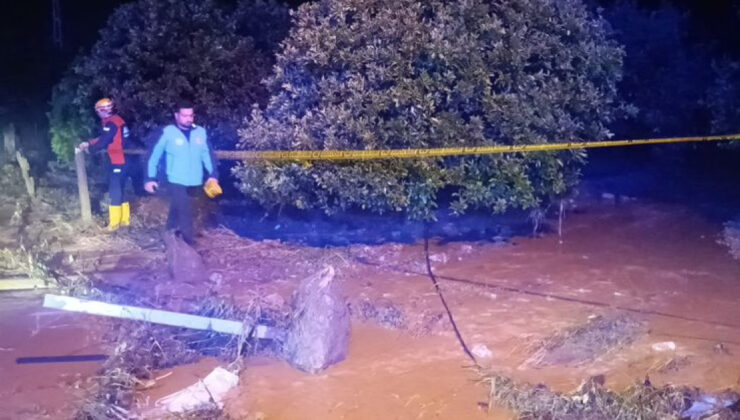 Adana’da Sağanak ve Dolu Felaketi: Selde 1 Kişi Hayatını Kaybetti, Aşiret Düğünlere Kısıtlama Getirdi
