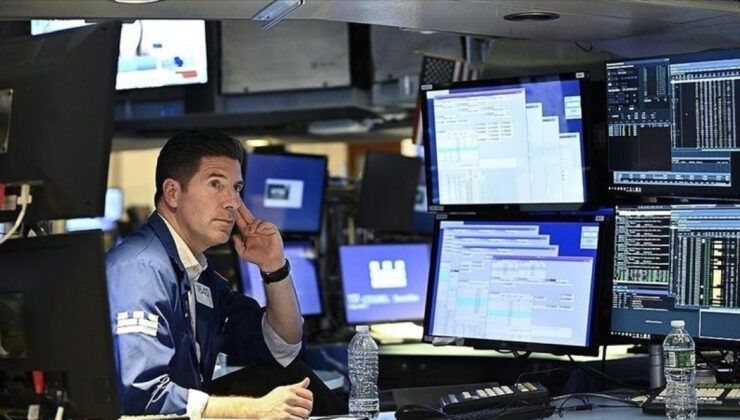 Trump’ın İran Gerginliği ve İstihdam Verisi Arasında Piyasalar Yön Arıyor: Petrol ve Altın Fiyatları Dalgalanıyor