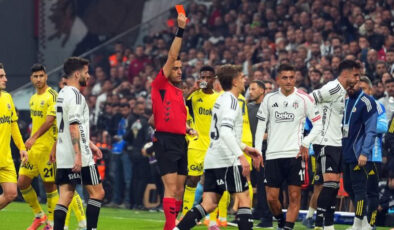 Fenerbahçe-Beşiktaş Derbilerinde Kartlar Havada Uçuşuyor: Son 30 Maçta 20 Kırmızı Kart!
