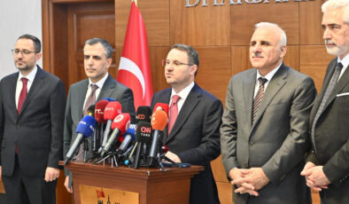 Adalet Bakanı Gürlek’ten Diyarbakır Ziyareti: ‘Zulme Karşıyız, Kardeşlik Vurgusu’