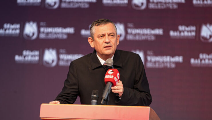 Özgür Özel’den Manisa’da Coşkulu Açılış: ‘CHP Teslim Olmayacak, Yükten Yılmayacak’