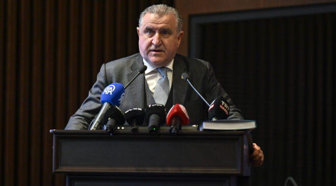 Gençlik ve Spor Bakanı Osman Aşkın Bak’tan Fenerbahçe Opet’e Şampiyonluk Tebriği