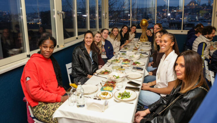 Fenerbahçe Opet Şampiyonluğu Coşkuyla Kutladı: Beyoğlu’nda Birlik ve Başarı Vurgusu