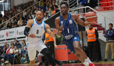 Anadolu Efes, Aliağa Petkimspor’u Farklı Mağlup Etti ve Van’da Deprem Meydana Geldi