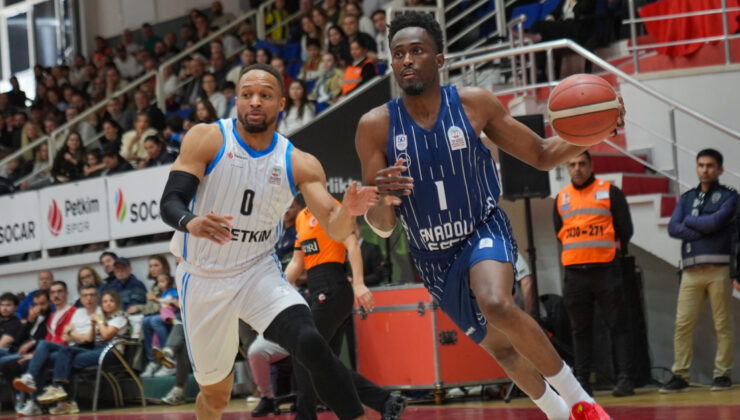 Anadolu Efes, Aliağa Petkimspor’u Farklı Mağlup Etti ve Van’da Deprem Meydana Geldi