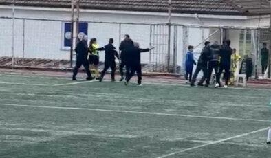 Kocaeli’de U11 Maçı Sonrası Hakeme Saldırı Girişimi: Olay Anı Kamerada!