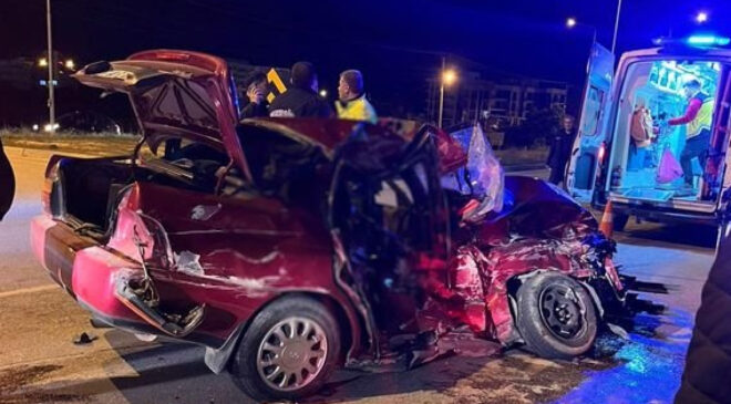 Silifke’de Feci Kaza: Otomobil Demir Yığınına Döndü, Sürücü Hayatını Kaybetti