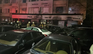 Beşiktaş’ta Araç Kiralama Şirketi Önünde Yangın: 15 Araç Hasar Gördü, Kundaklama Şüphesi