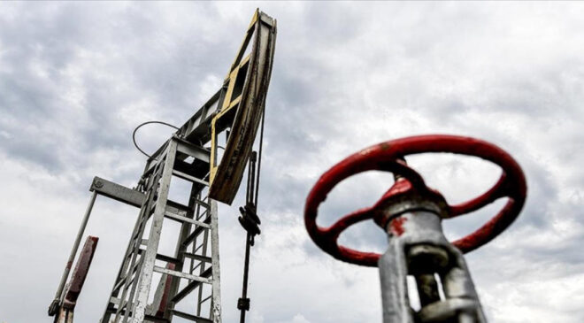 Trump’tan İran’a Hürmüz Boğazı Uyarısı ve Petrol Fiyatlarındaki Yükseliş: Enerji Piyasaları Alarmda