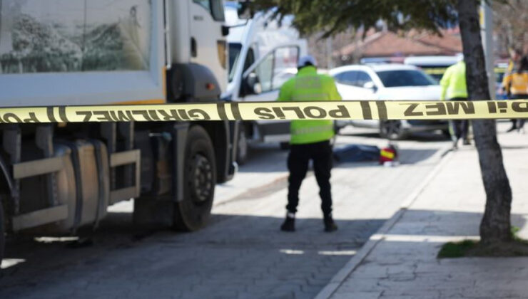 Erzincan’da Çöp Kamyonu Faciası: Yaşlı Kadın Hayatını Kaybetti, Sürücü Gözaltında