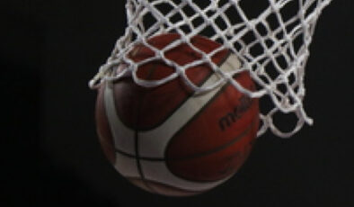 EuroLeague’de Heyecan Dorukta: Fenerbahçe ve Anadolu Efes’in Kritik Maçları ve Play-Off Mücadelesi