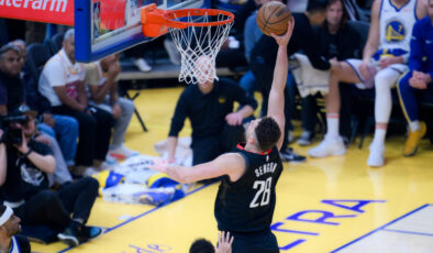 Alperen Şengün’den Muhteşem Performans: Rockets, Warriors’ı Deplasmanda Devirdi!