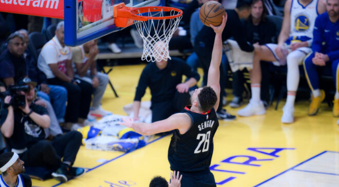 Alperen Şengün’den Muhteşem Performans: Rockets, Warriors’ı Deplasmanda Devirdi!