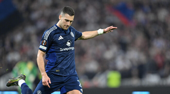 Galatasaray’dan Orta Saha Takviyesi: Manuel Ugarte İçin Manchester United’a Kanca!