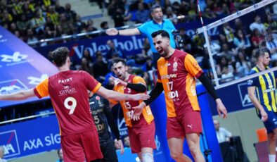 Galatasaray HDI Sigorta, Fenerbahçe’yi Ele Geçirerek AXA Sigorta Kupa Voley Finaline Yükseldi!