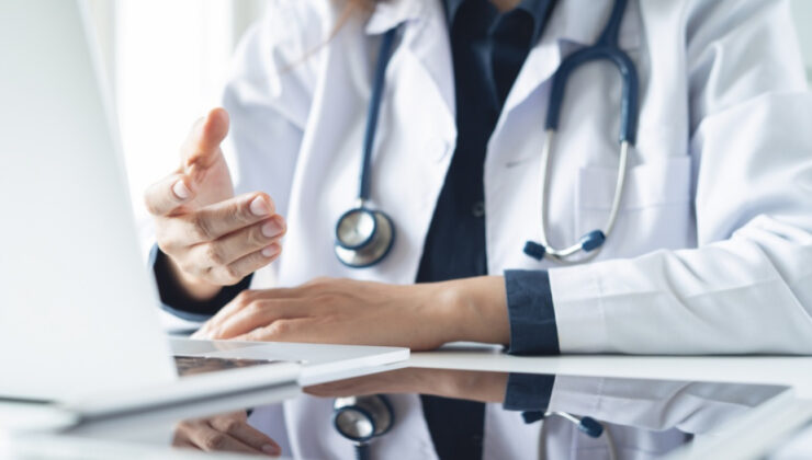 Hekimlerin Çalışma Koşulları Değişiyor: Yeni Düzenlemeler ve Süreçler