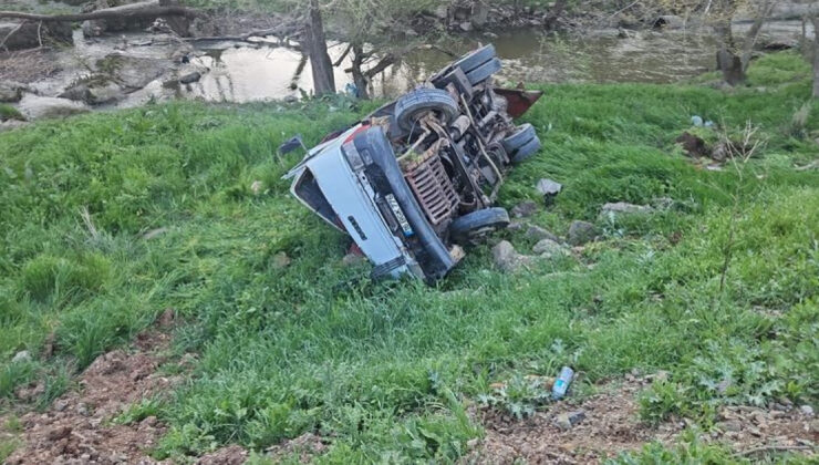 Balıkesir’de Sepetli İş Makinesi Şarampole Yuvarlandı: 1 Ölü, 1 Yaralı