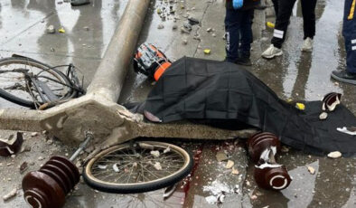 Aydın’da Feci Kaza: Beton Direğin Altında Kalan Bisiklet Sürücüsü Hayatını Kaybetti