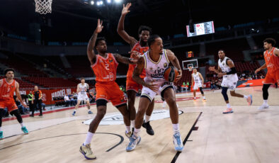 EuroLeague’de Şok Sonuç: Fenerbahçe Beko, Hapoel Tel Aviv’e Farklı Mağlup Oldu