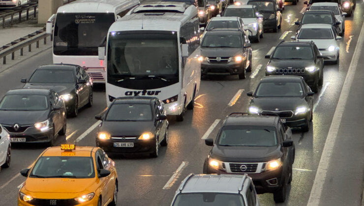 İstanbul’da Sabah Trafiği Felç: Anadolu Yakası’nda Yoğunluk Yüzde 83’e Ulaştı