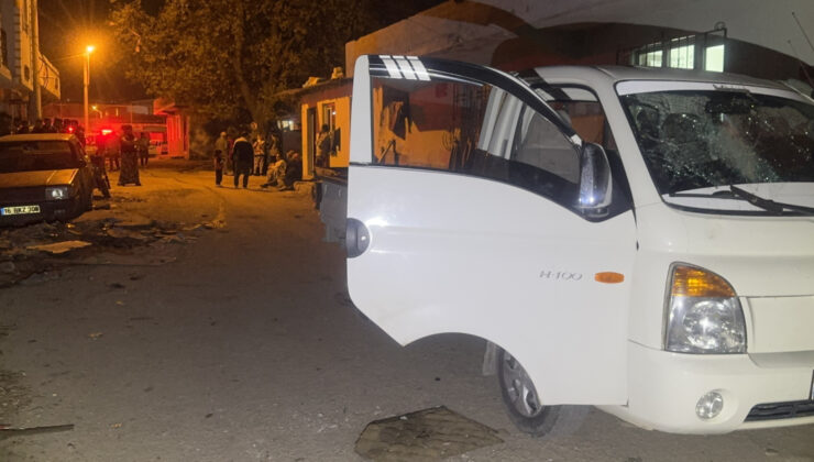 Bursa’da Silahlı Kavga: Kamyonetten Açılan Ateş Sonucu 2 Yaralı, Soruşturma Başlatıldı