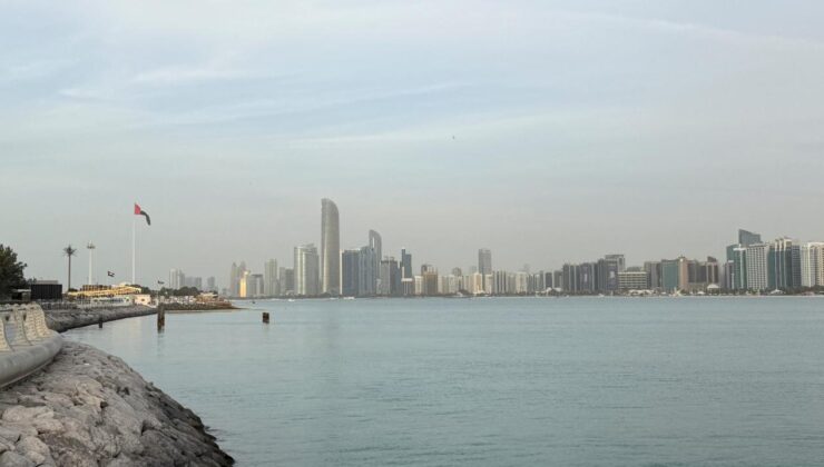 Abu Dabi’deki Emirates Global Aluminium Fabrikasında Büyük Yangın: Üretim Durdu