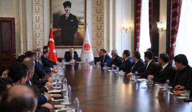 Adalet Bakanı Gürlek’ten Nevşehir’e Yatırım Çağrısı: İstihdam Seferberliği Başlıyor