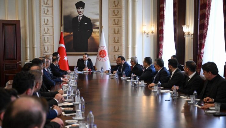 Adalet Bakanı Gürlek’ten Nevşehir’e Yatırım Çağrısı: İstihdam Seferberliği Başlıyor