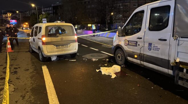 Ankara’da Motosiklet Kazası: Celal Bayar Bulvarı’nda Hafif Ticari Araçla Çarpışma Sonucu 1 Yaralı