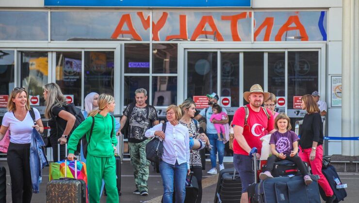 Antalya Havalimanı Yeni Terminal Binalarıyla Rekor Yolcu Sayılarına Ulaşıyor: 82 Milyon Yolcu Kapasitesiyle Sektöre Yön Veriyor
