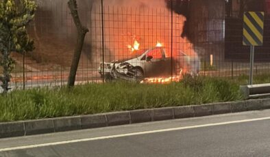 Çerkezköy-Kapaklı Yolunda Korkunç Kaza: Otomobil Alev Aldı, Can Kaybı Yaşanmadı