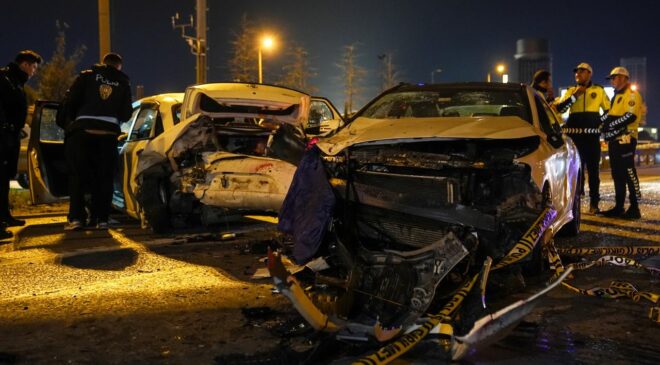 Kadıköy D-100’de Feci Kaza: Emniyet Şeridinde İnen Sürücü Hayatını Kaybetti