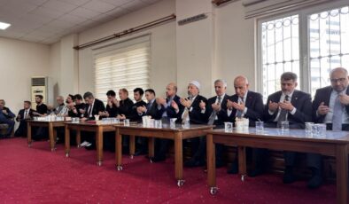 Bakanlardan Kahramanmaraş’taki Okul Saldırısında Hayatını Kaybeden Öğretmen Ayla Kara’nın Ailesine Taziye Ziyareti