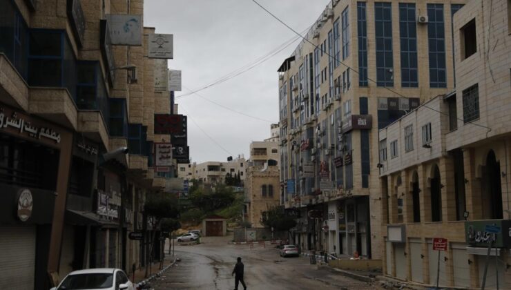 İsrail’den El Halil’de Sokağa Çıkma Yasağı: Filistinliler Evlerine Hapsedildi