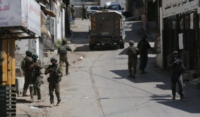 İsrail’den Filistinli İşçilere Vahşet: Gözaltı ve Kötü Muamele İddiaları