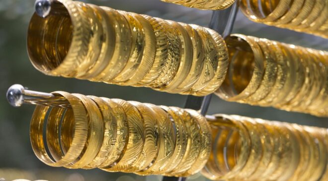 Altın Fiyatları Jeopolitik Belirsizliklerle Geri Çekildi: Gram Altın 6.810 TL’ye Geriledi