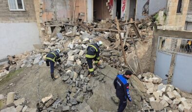 Gaziantep’te Sağanak Sonrası Müstakil Ev Çöktü: Enkaz Altında Kimse Yok, Komşu Evde Mahsur Kalanlar Kurtarıldı