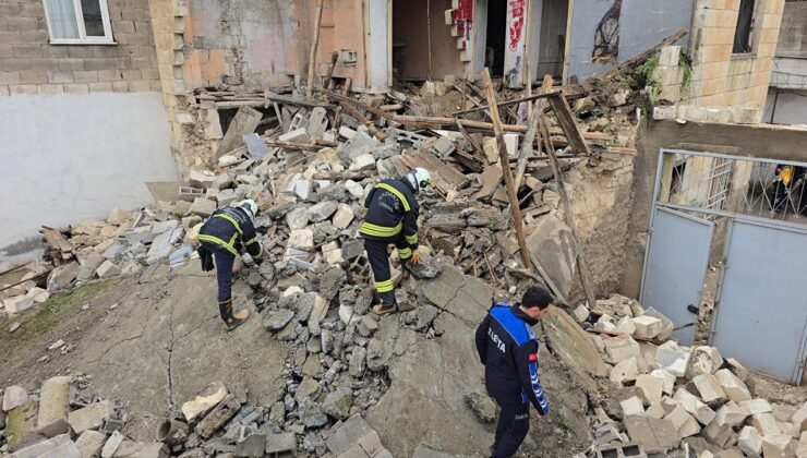 Gaziantep’te Sağanak Sonrası Müstakil Ev Çöktü: Enkaz Altında Kimse Yok, Komşu Evde Mahsur Kalanlar Kurtarıldı