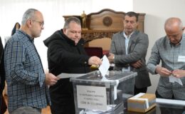 Bulgaristan’da Seçim Sandıkları Kapandı: Katılım Oranı Yükseldi, Koalisyon Hükümeti Bekleniyor