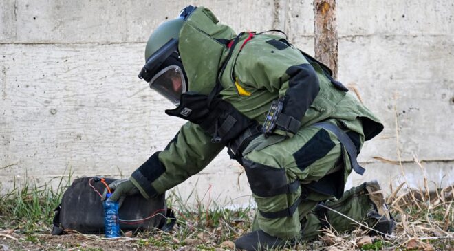 Bomba İmha Uzmanları Ölümle Yaşam Arasındaki İnce Çizgide Görev Başında: 7/24 Hazır