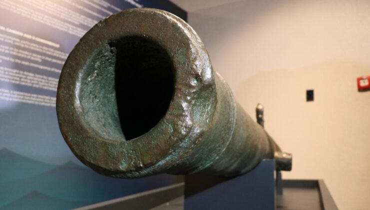 Tarihi Gemi Topu ve Gülleler İzmir’de Sergileniyor: Hollanda ve Türkiye Arasındaki Dostluğun Sembolü