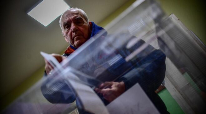 Bulgaristan Seçimlere Hazırlanıyor: 6.5 Milyon Seçmen, 14 Parti ve 10 İttifak Yarışacak