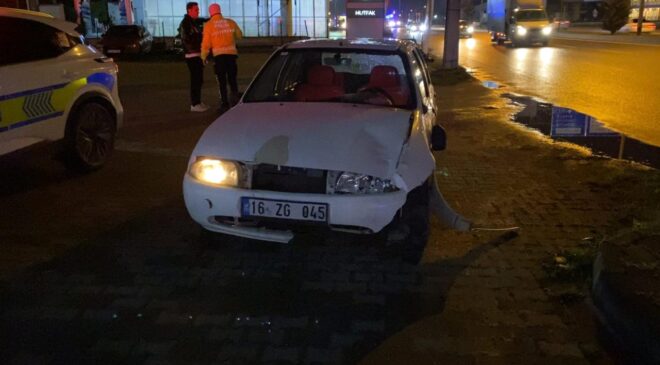 Bursa-Ankara Yolunda Feci Kaza: Telefonunu Almak İsterken Otomobil Çarptı, Yaya Ağır Yaralandı